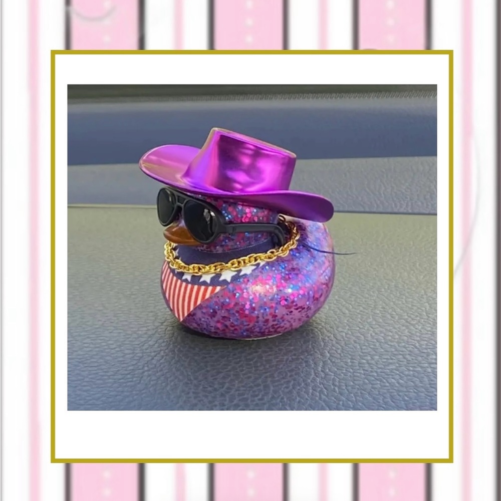 Rubber Duck Car Dashboard Decoration (1 pcs - glitter purple / hat)